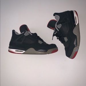 Jordan 4 Bred